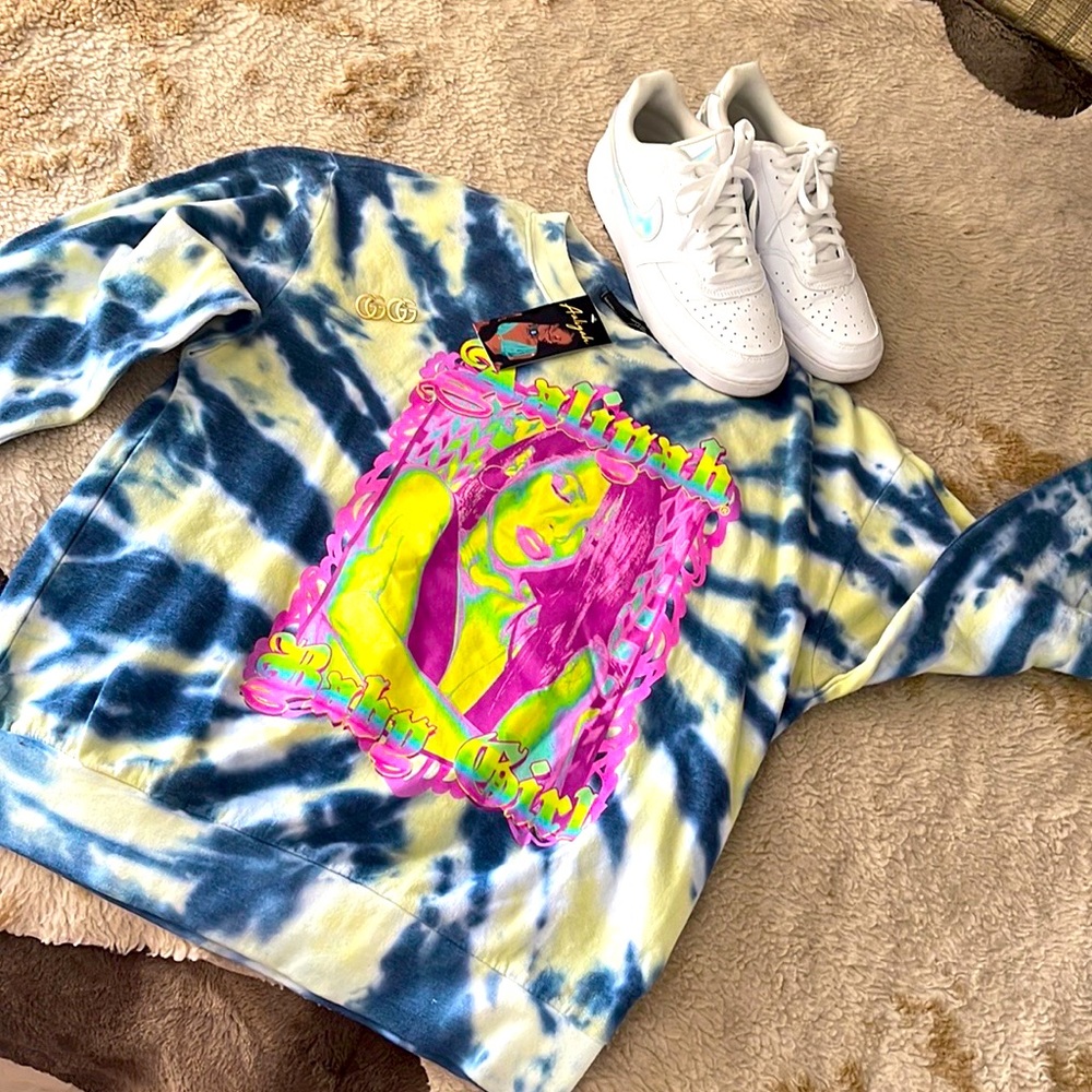 Aaliyah tie die old school